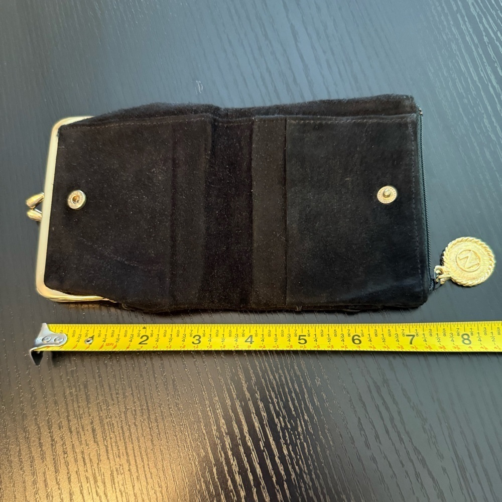 Vintage Albert Nipon | Black Velvet Coin Purse Wallet with Gold Accents - Picture 7 of 9